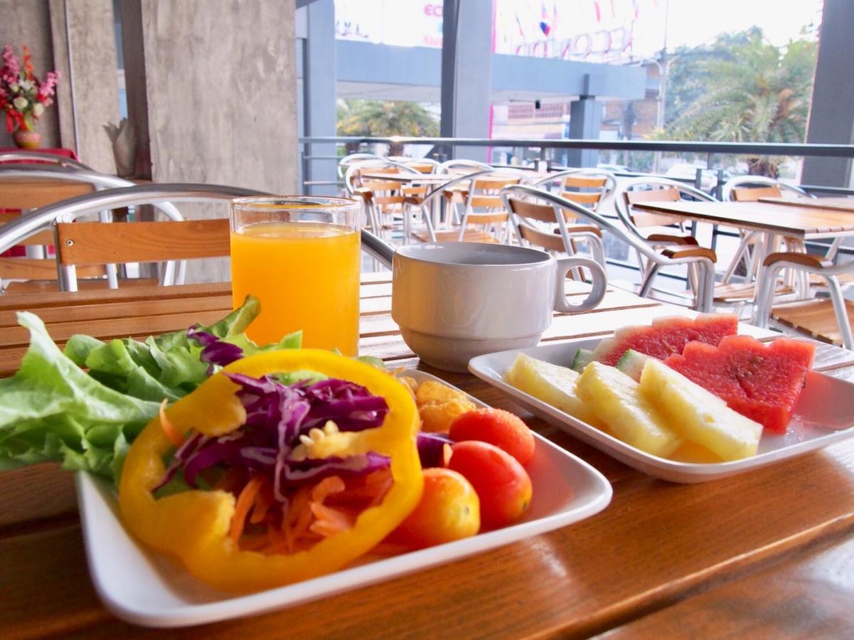 Eco Inn Lite Ubon Ratchathani Buitenkant foto