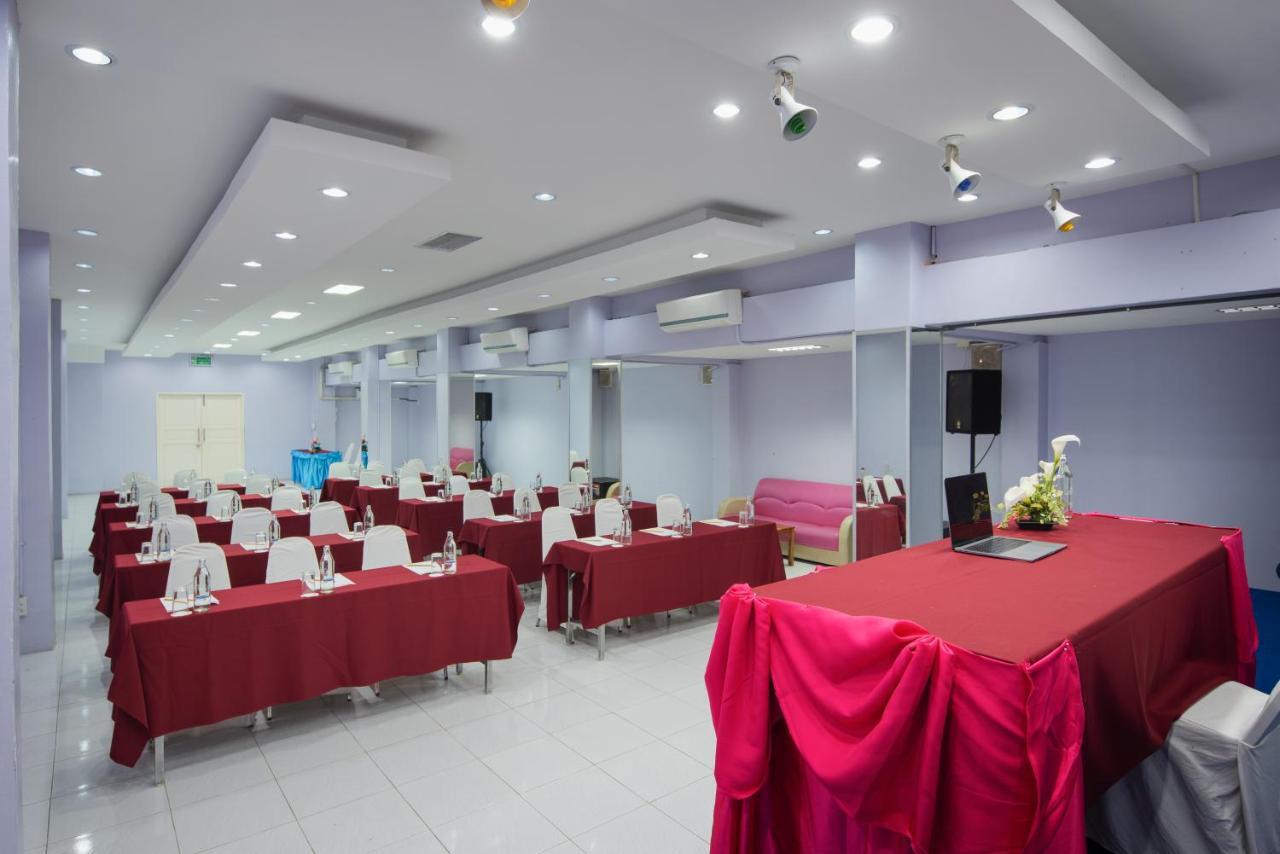 Eco Inn Lite Ubon Ratchathani Buitenkant foto